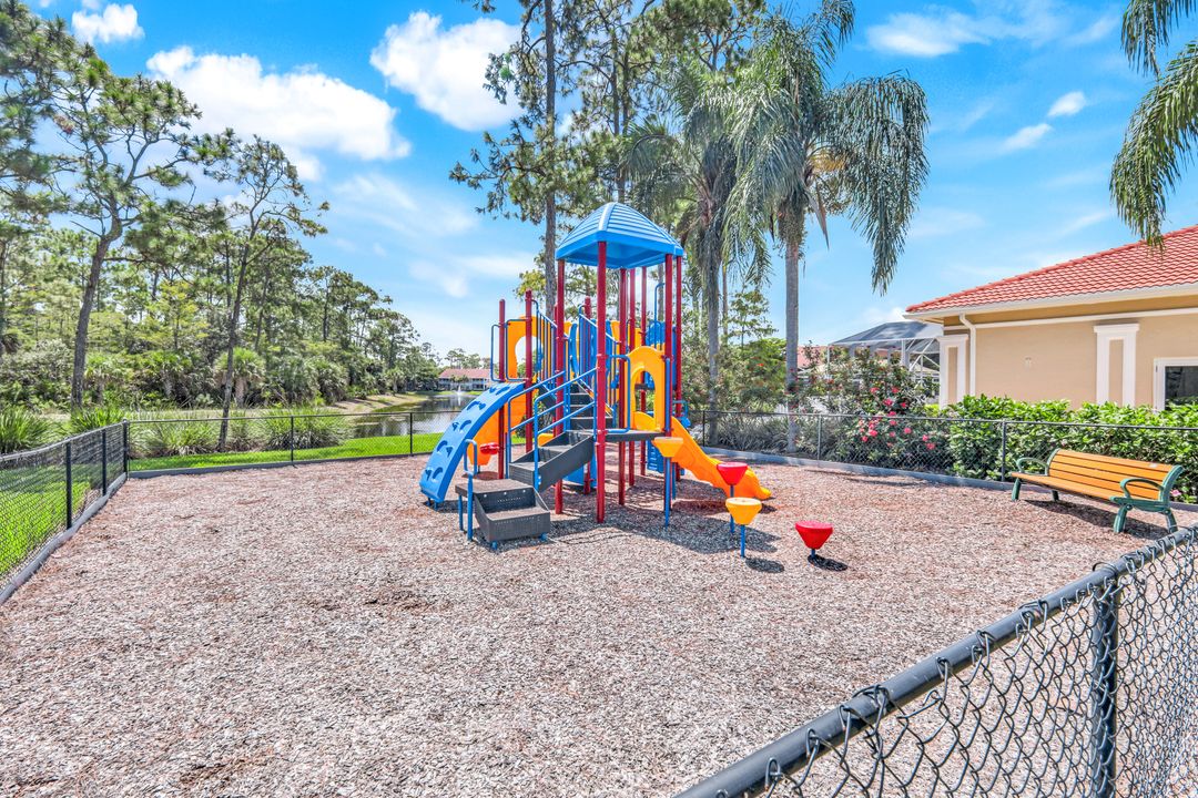 5425 Worthington Ln #103, Naples, FL 34110