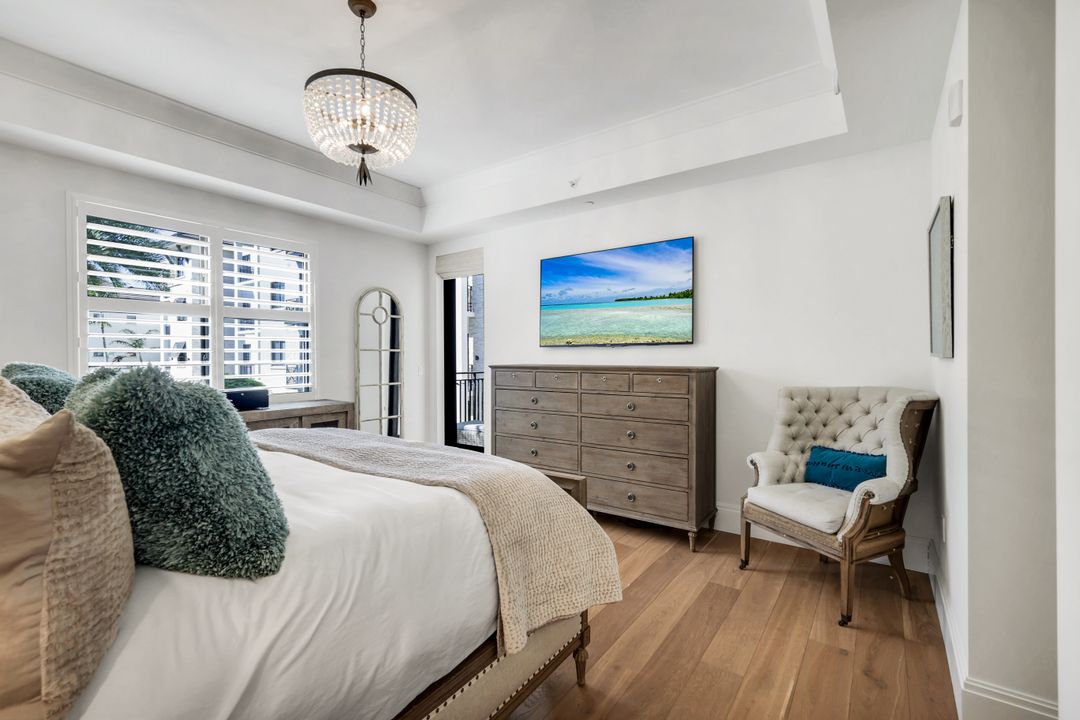 1035 3rd Ave S #310, Naples, FL 34102