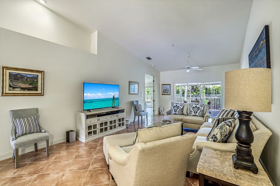 2385 Hidden Lake Dr #2, Naples, FL 34112