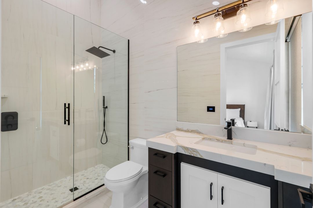 6677 Hunters Rd, Naples, FL 34109