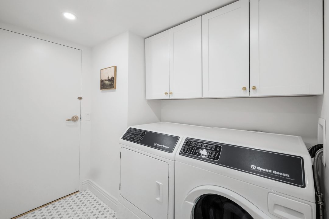 4041 Gulf Shore Blvd N #109, Naples, FL 34103