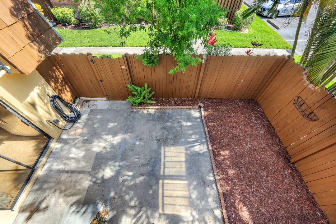 1501 Park Meadows Dr #3, Fort Myers, FL 33907