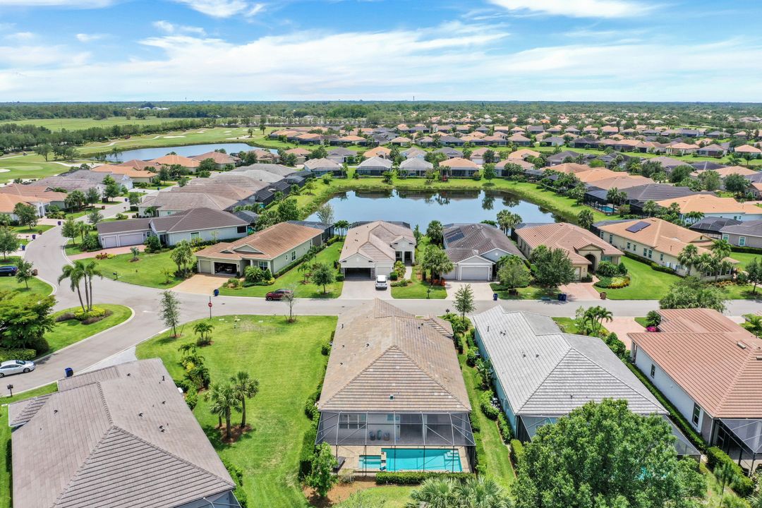 13749 Woodhaven Cir, Fort Myers, FL 33905