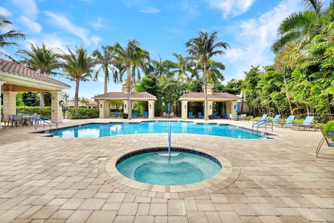 21572 Cascina Dr, Estero, FL 33928