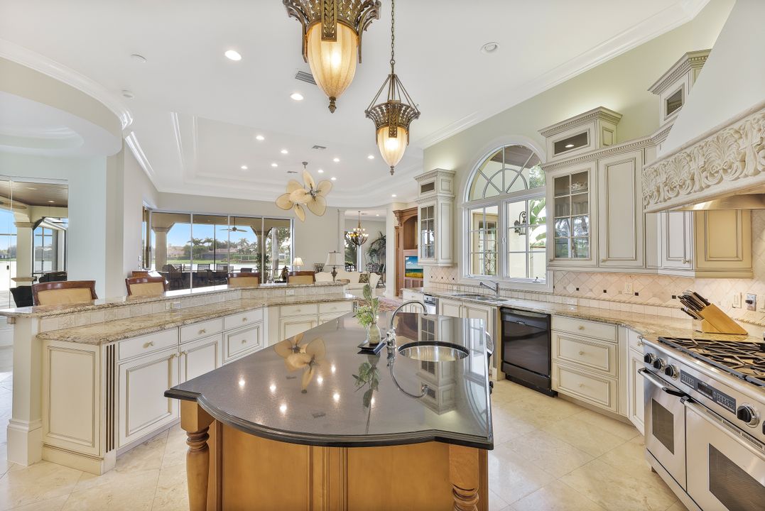 28790 Blaisdell Dr, Naples, FL 34119