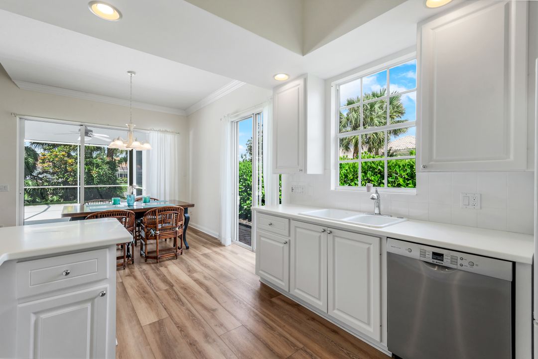 2984 Gilford Way, Naples, FL 34119