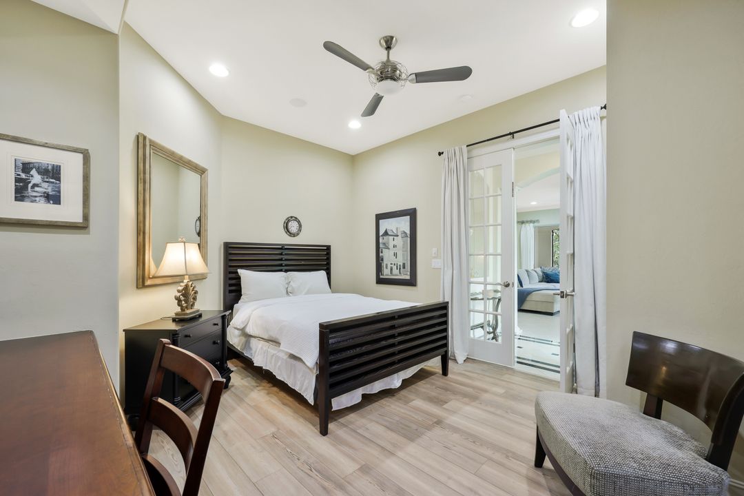 2809 Tiburon Blvd E #101, Naples, FL 34109