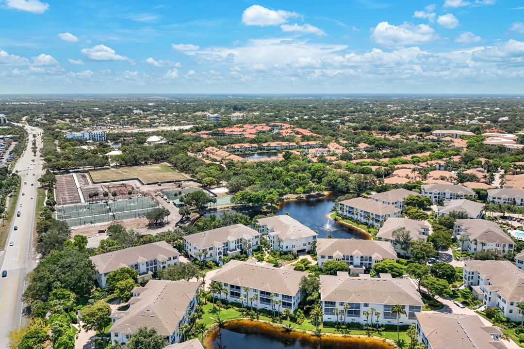 795 Bentwater Cir #202, Naples, FL 34108
