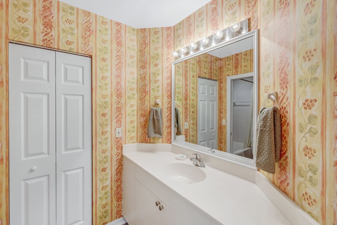 450 Launch Cir #501, Naples, FL 34108