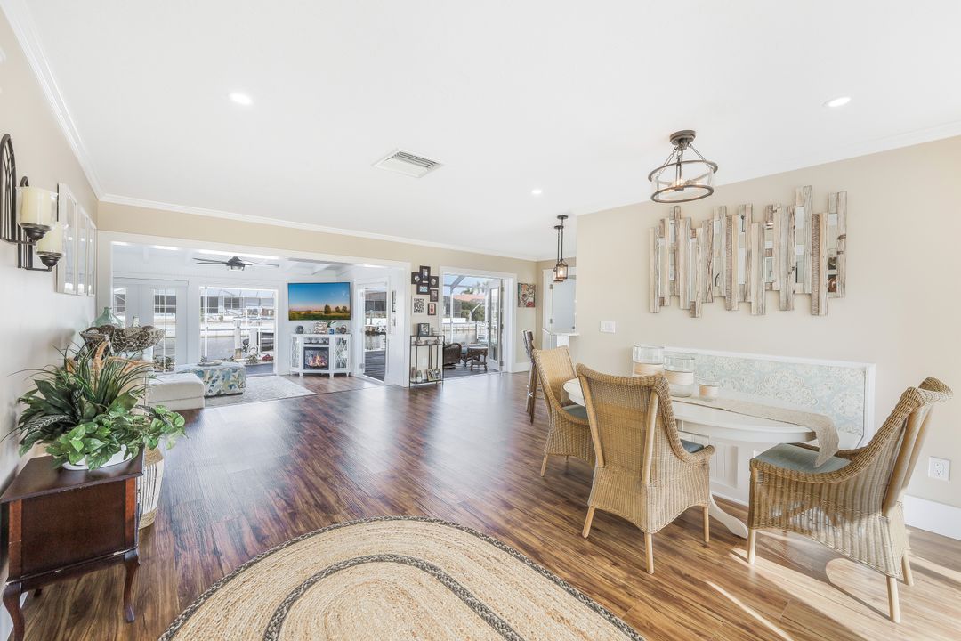 821 Apple Ct, Marco Island, FL 34145