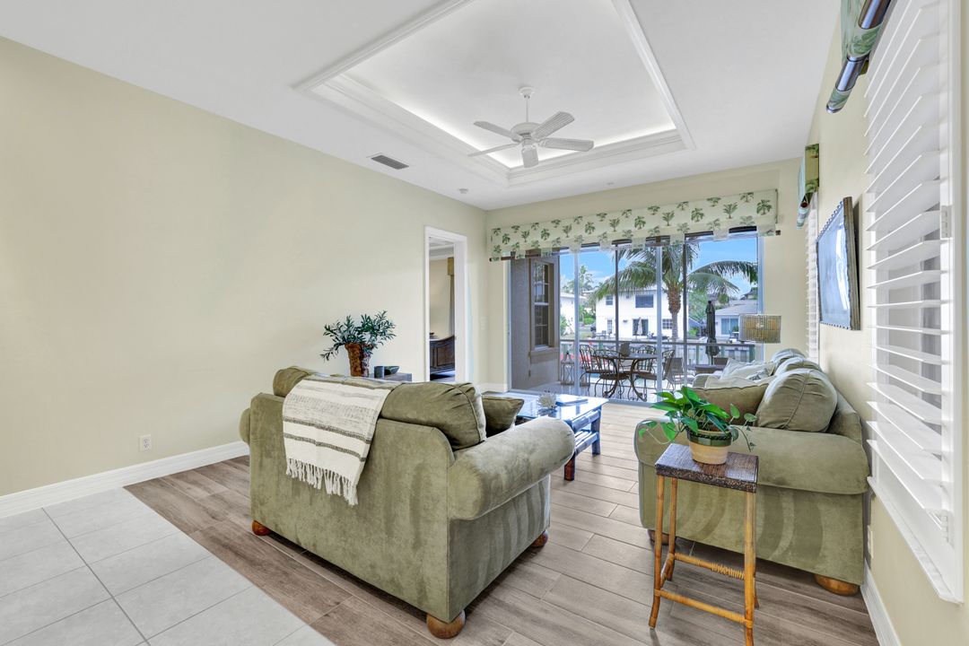 1485 Chesapeake Ave, Naples, FL 34102