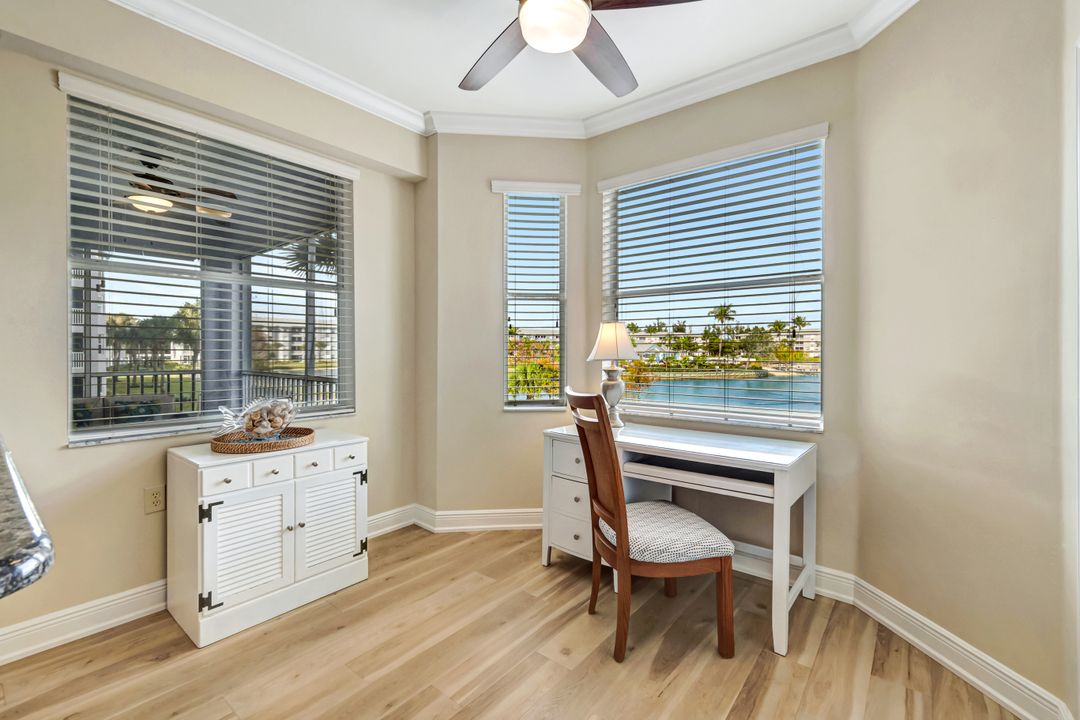 16605 Lake Cir Dr #322, Fort Myers, FL 33908