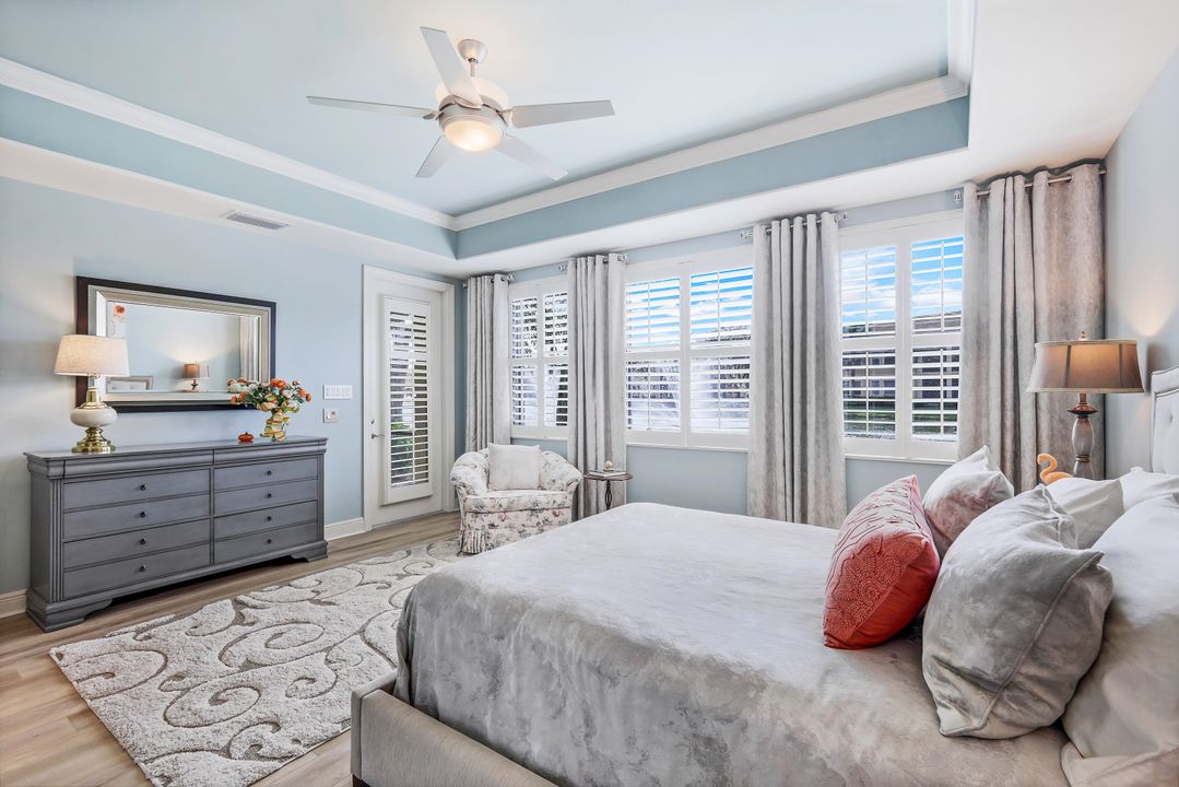 525 Avellino Isles Cir #33101, Naples, FL 34119