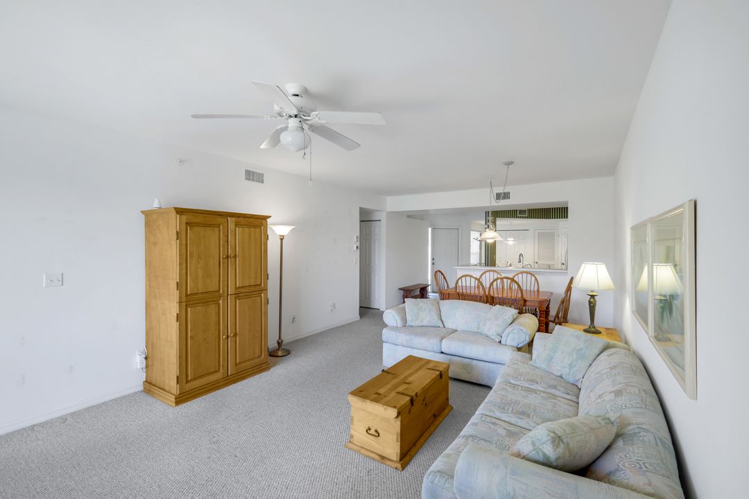 5015 Cedar Springs Dr #103, Naples, FL 34110