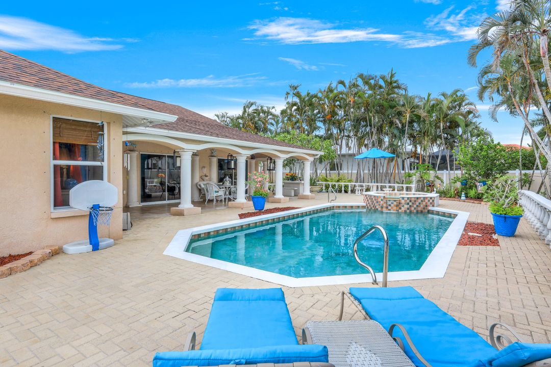 2310 SW 53rd St, Cape Coral, FL 33914