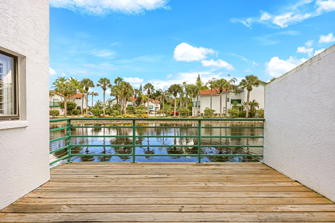 2166 Anchorage Ln #A, Naples, FL 34104