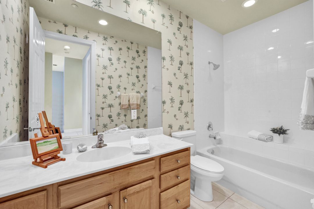 1485 Chesapeake Ave, Naples, FL 34102