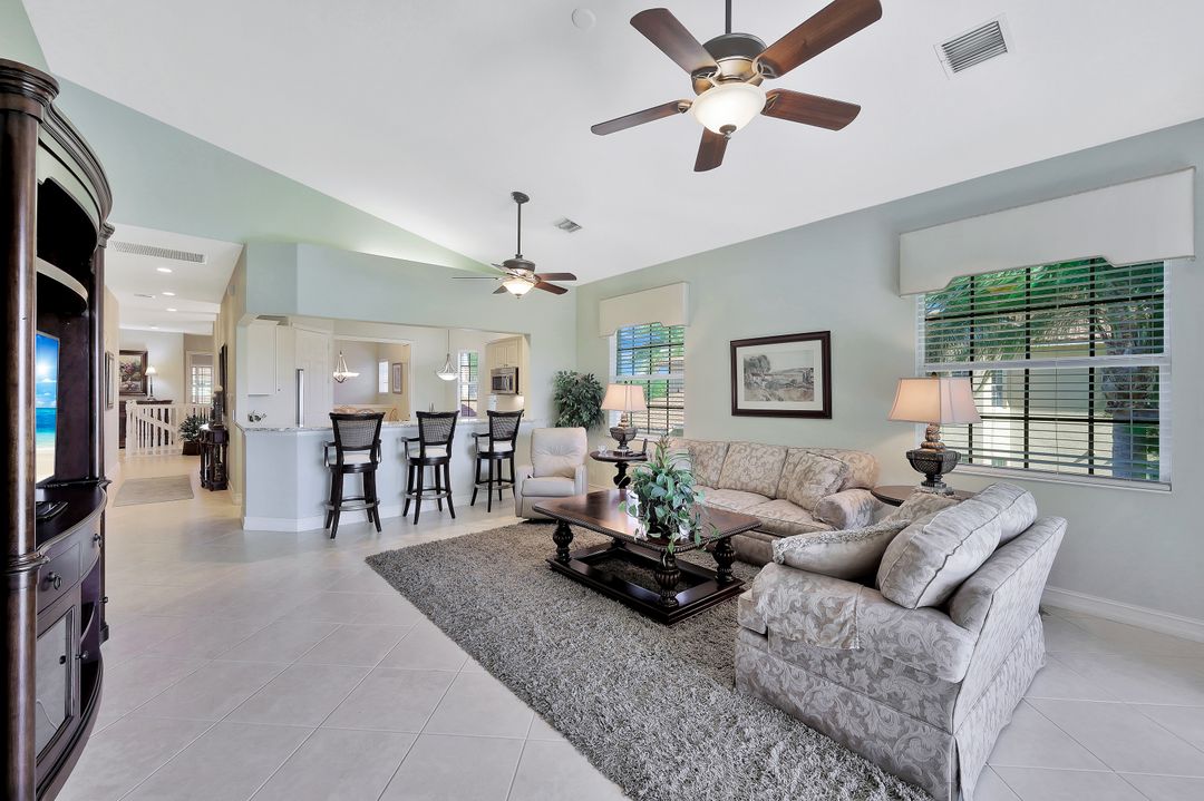 8641 Champions Point #1003, Naples, FL 34113