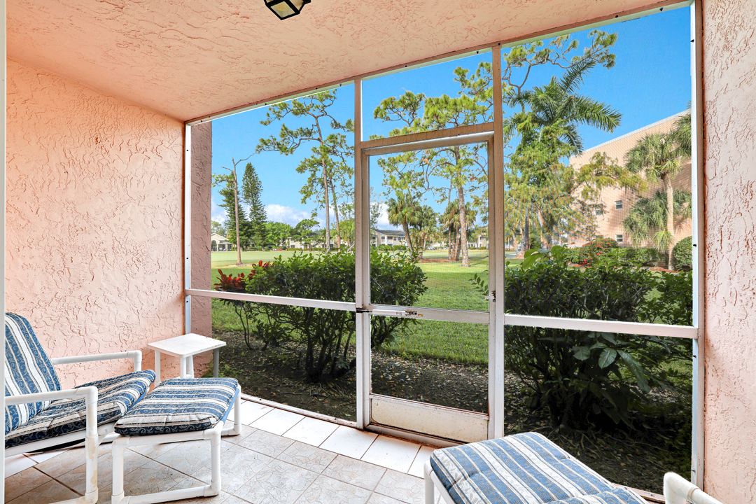 170 Turtle Lake Ct  #109, Naples, FL 34105