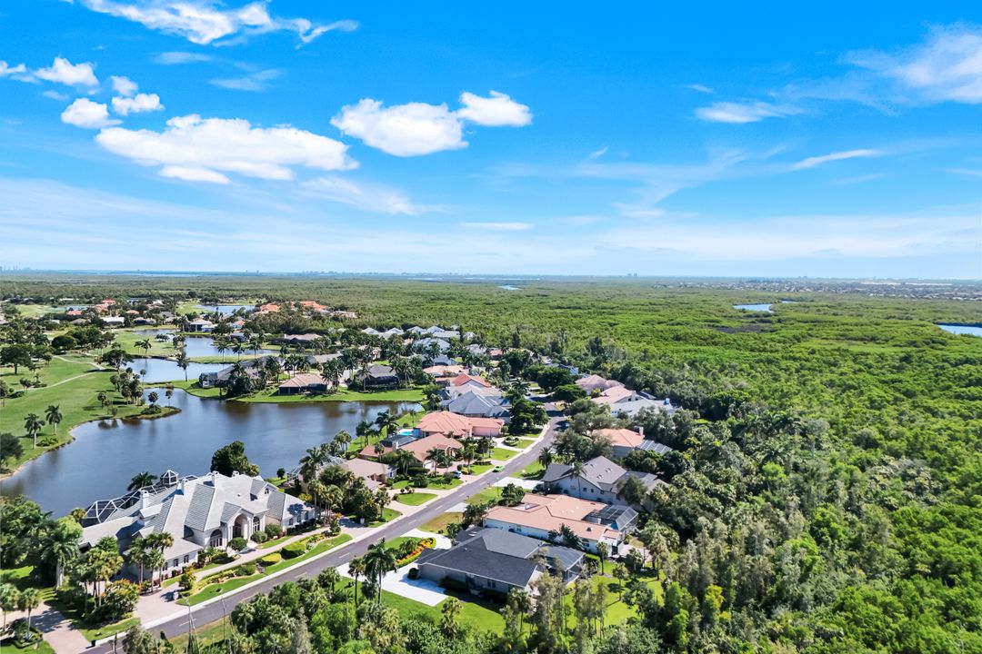 16111 Forest Oaks Dr, Fort Myers, FL 33908