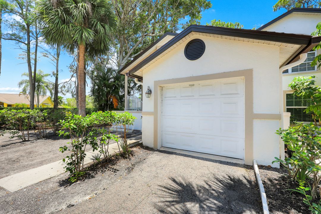 9624 Crescent Garden Dr #201, Naples, FL 34109