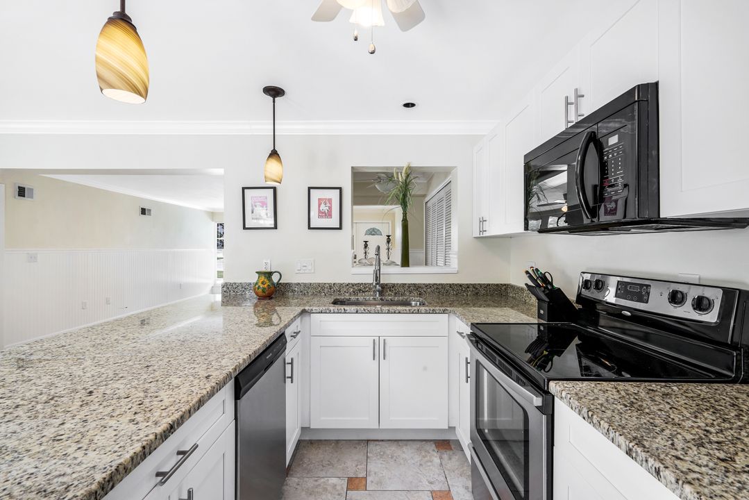 4807 Triton Ct W, Cape Coral, FL 33904