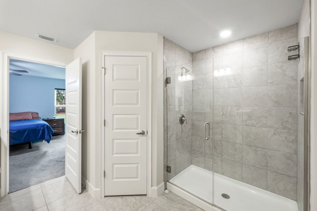 3457 NE 18th Pl, Cape Coral, FL 33909