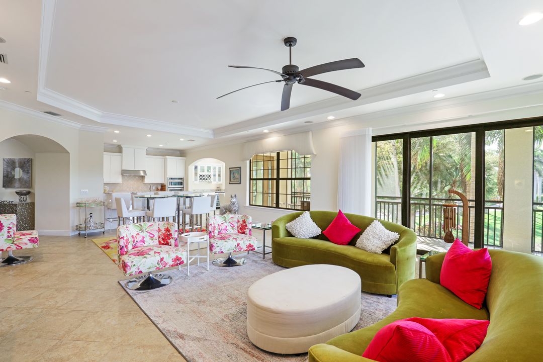 2555 Marquesa Royale Ln #1-101, Naples, FL 34109