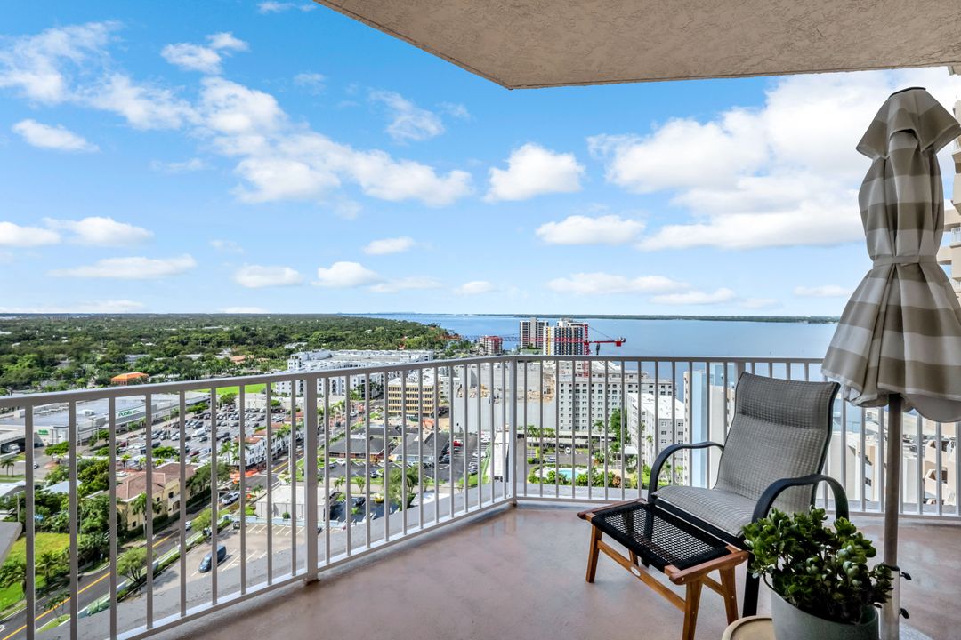 2090 W First St #2105, Fort Myers, FL 33901