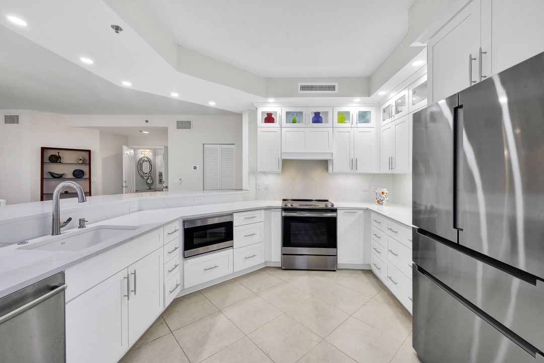 1131 Swallow Ave #301, Marco Island, FL 34145