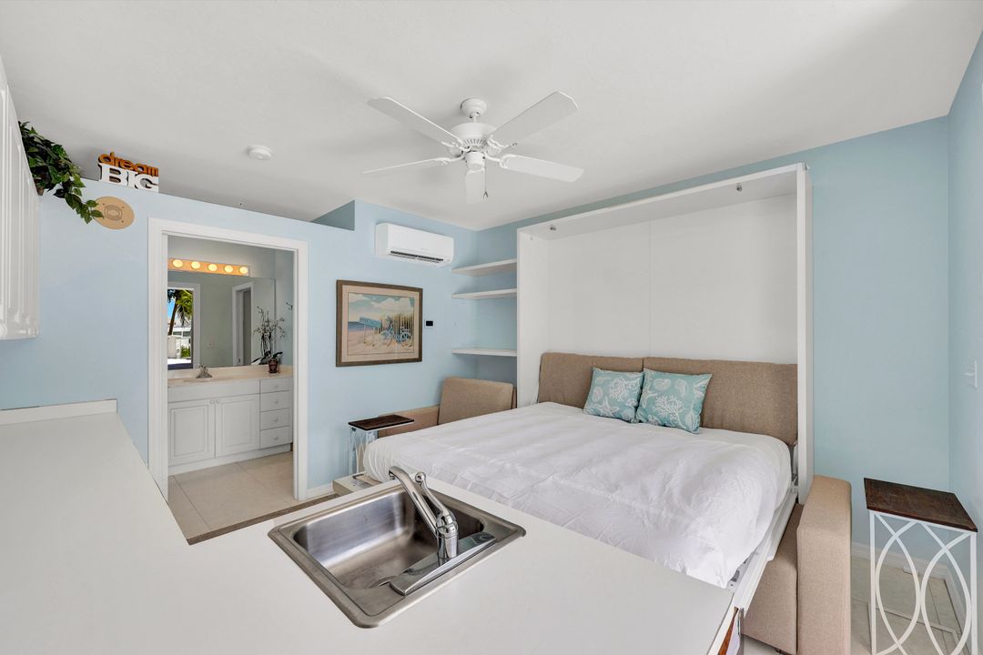 400 Flagship Dr #Cabana 107, Naples, FL 34108