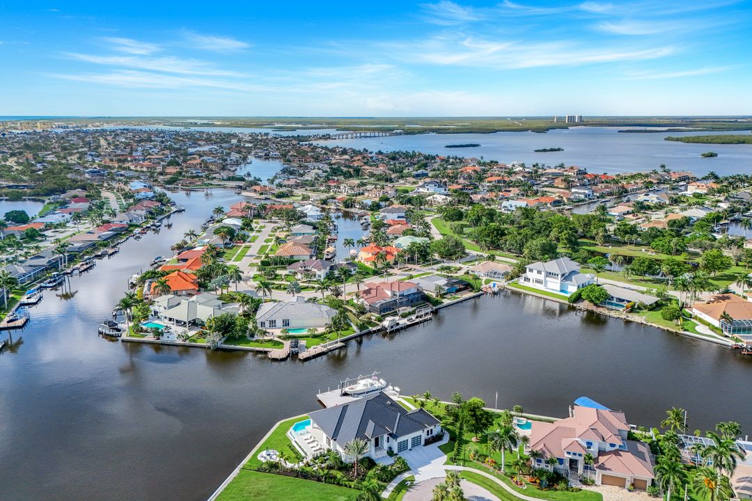 1610 Briarwood Ct, Marco Island, FL 34145