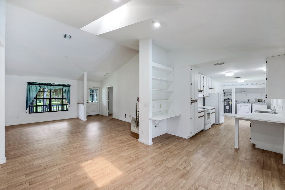 1961 Krape Rd, Naples, FL 34120