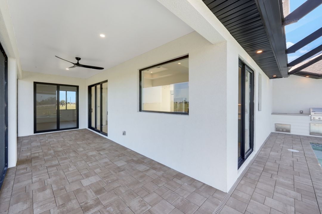 7 Sunflower Dr, Placida, FL 33946