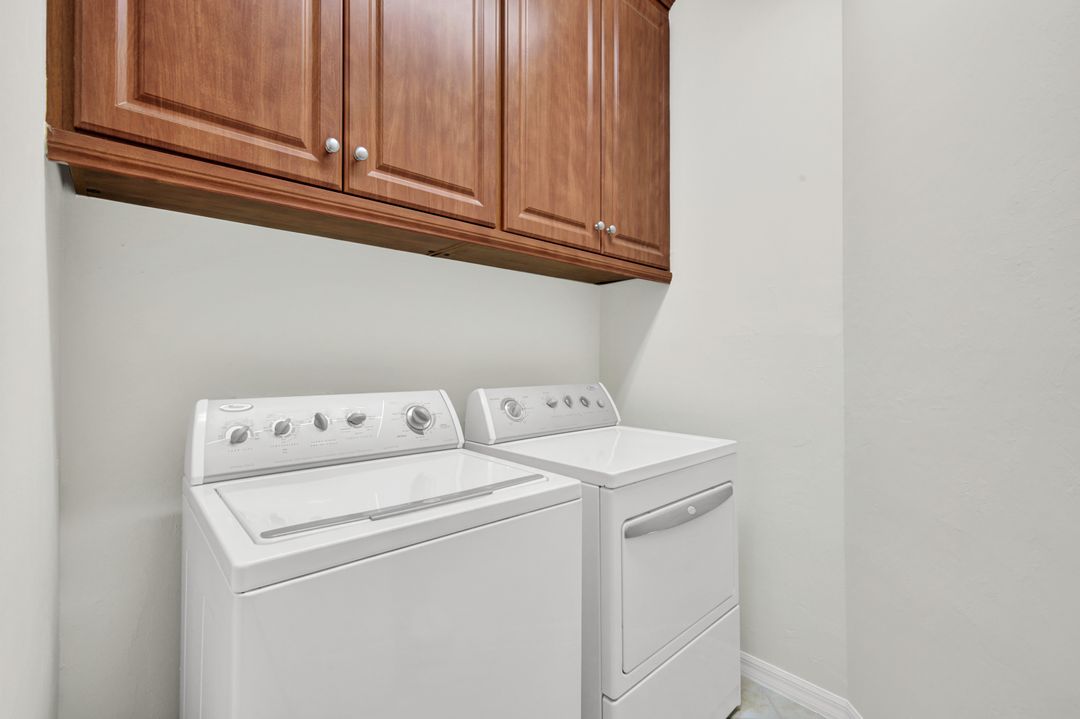 9359 Trieste Dr, Fort Myers, FL 33913