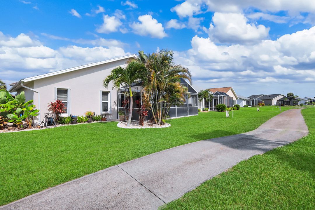 17740 Pineapple Palm Ct, North Fort Myers, FL 33917