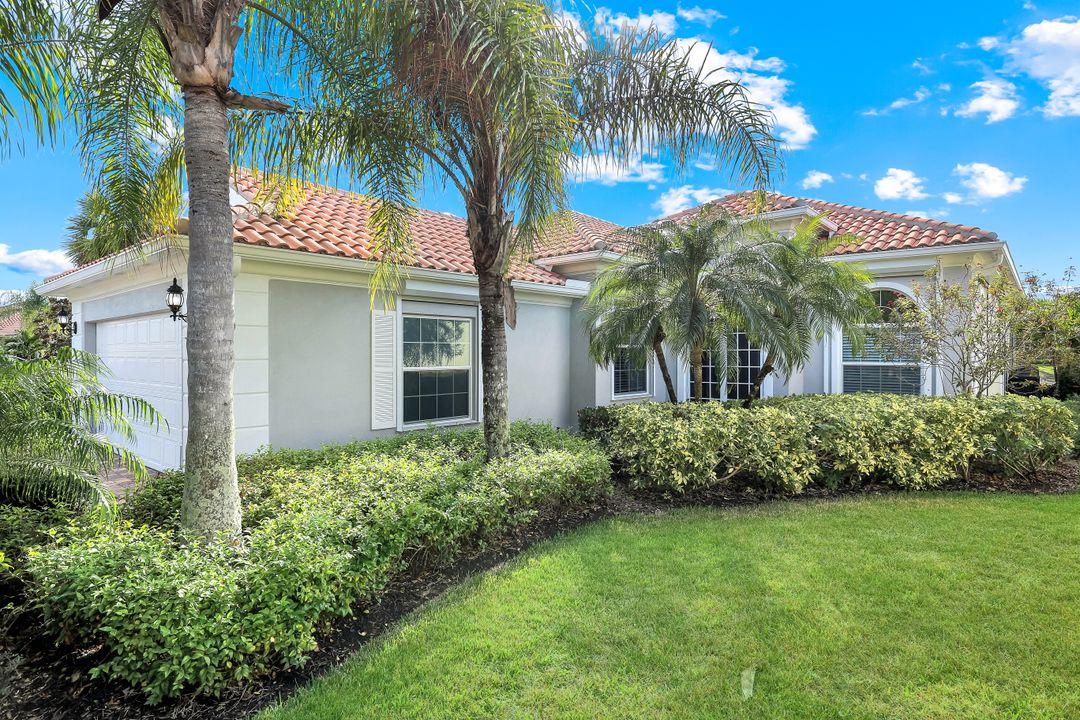 7063 Toscana Ct, Naples, FL 34114