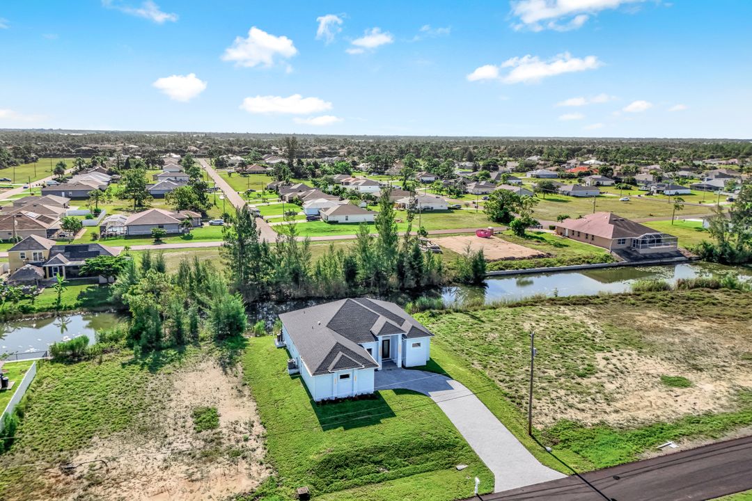 3445 NE 21st Ave, Cape Coral, FL 33909
