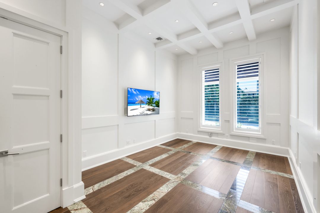 605 Galleon Dr, Naples, FL 34102