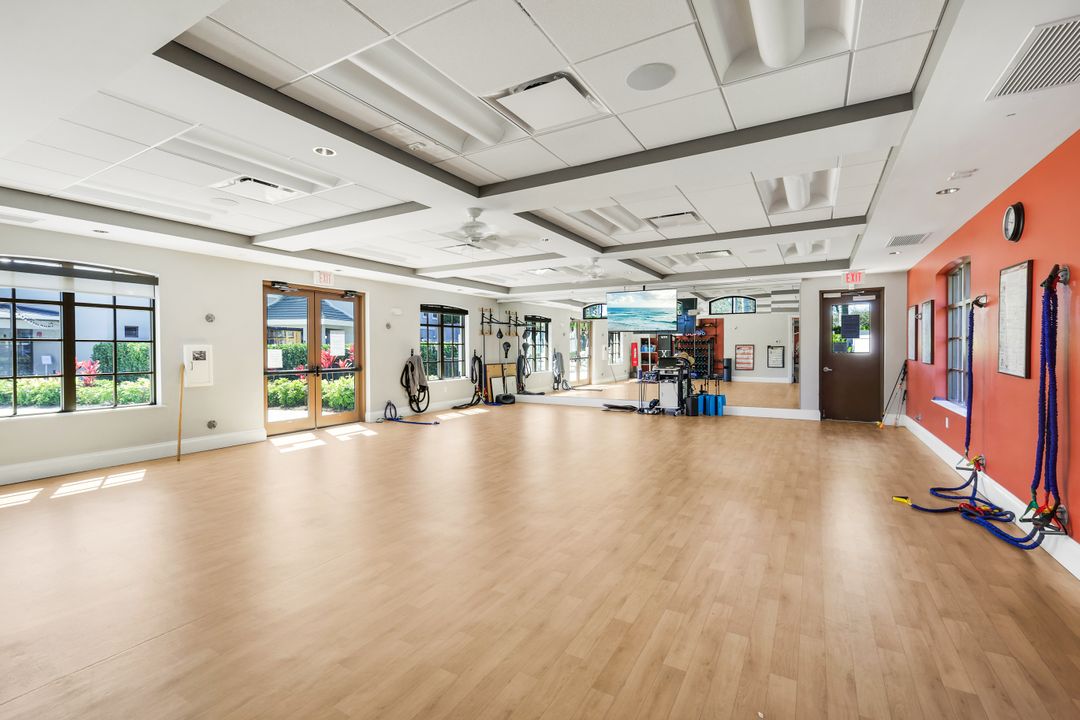 2385 Harmony Ln #204, Naples, FL 34109