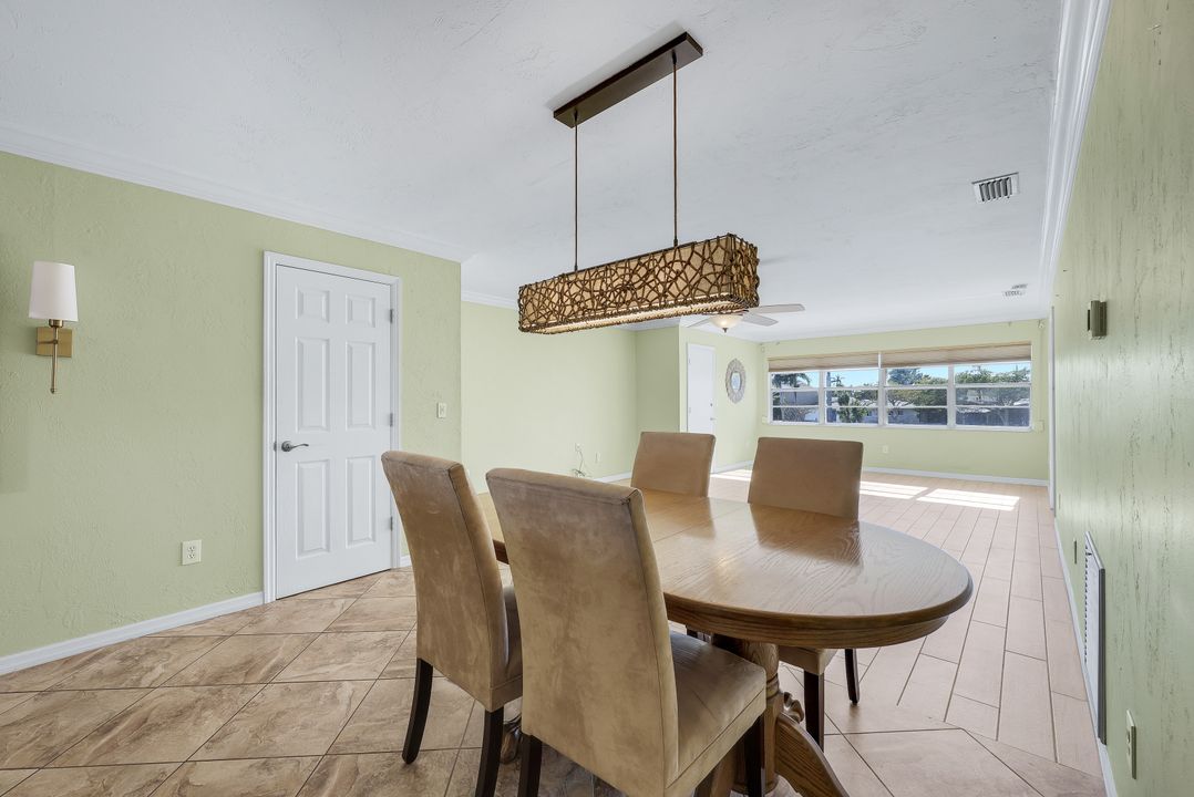 1706 Bikini Ct #202, Cape Coral, FL 33904