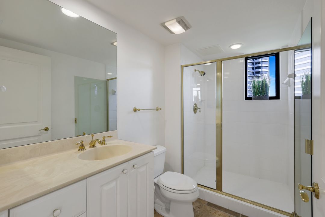 6597 Nicholas Blvd #306, Naples, FL 34108