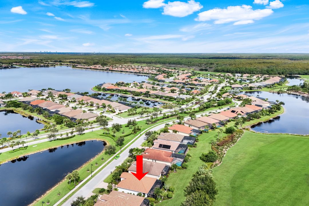 9090 Limestone Ln, Naples, FL 34120