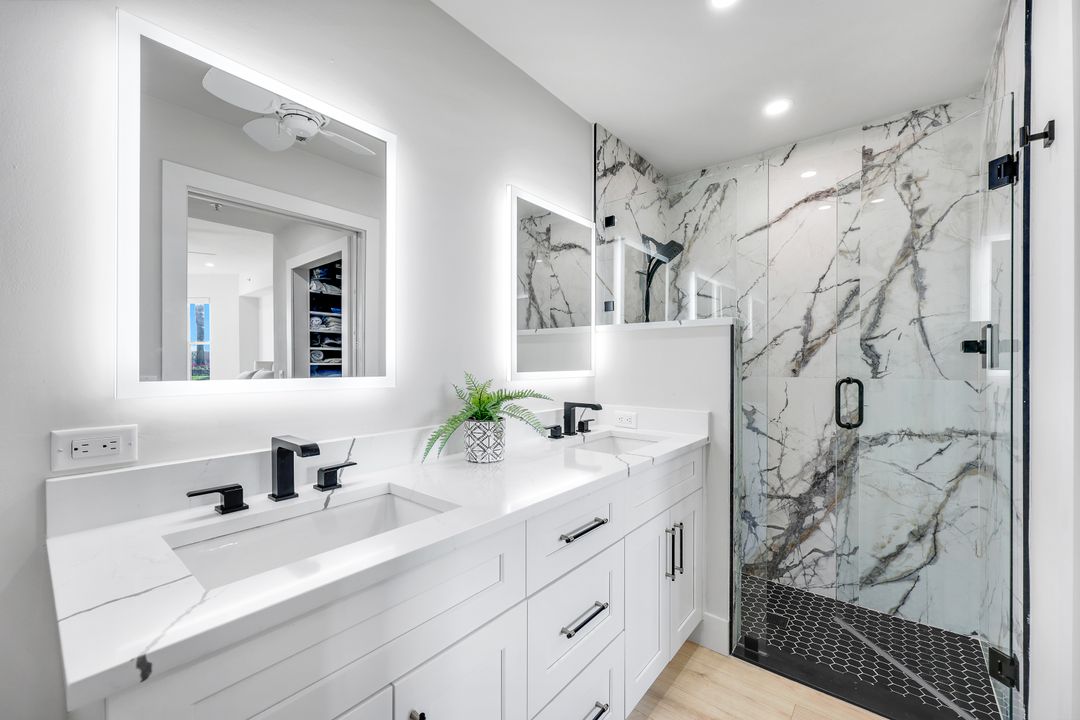 2740 Cypress Trace Cir #2715, Naples, FL 34119