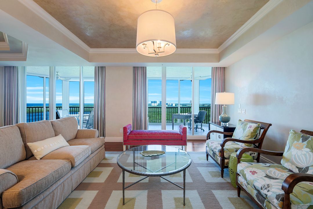 295 Grande Way #1004, Naples, FL 34110