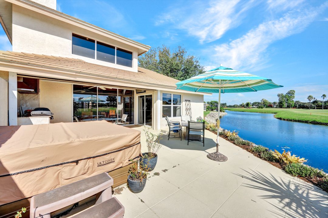 10339 Quail Crown Dr, Naples, FL 34119