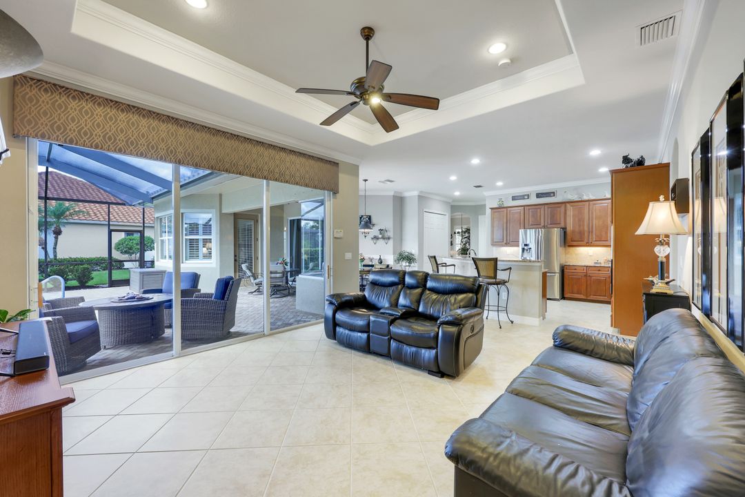 10026 Lions Bay Ct, Naples, FL 34120