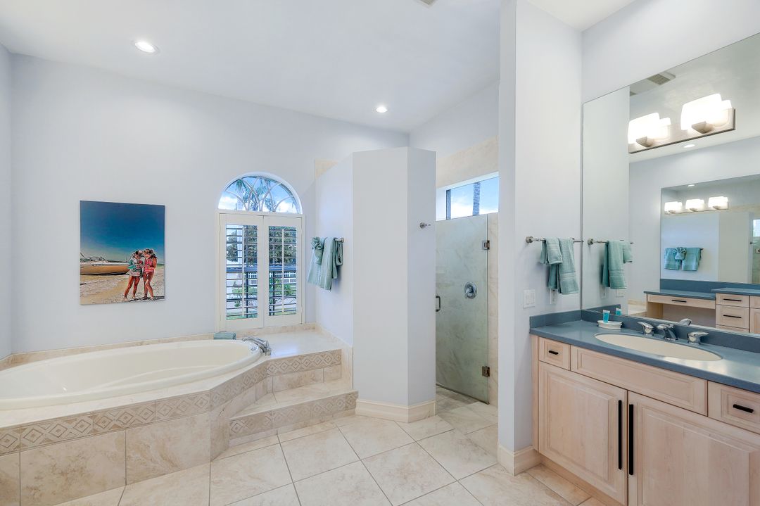 458 Spinnaker Dr, Marco Island, FL 34145