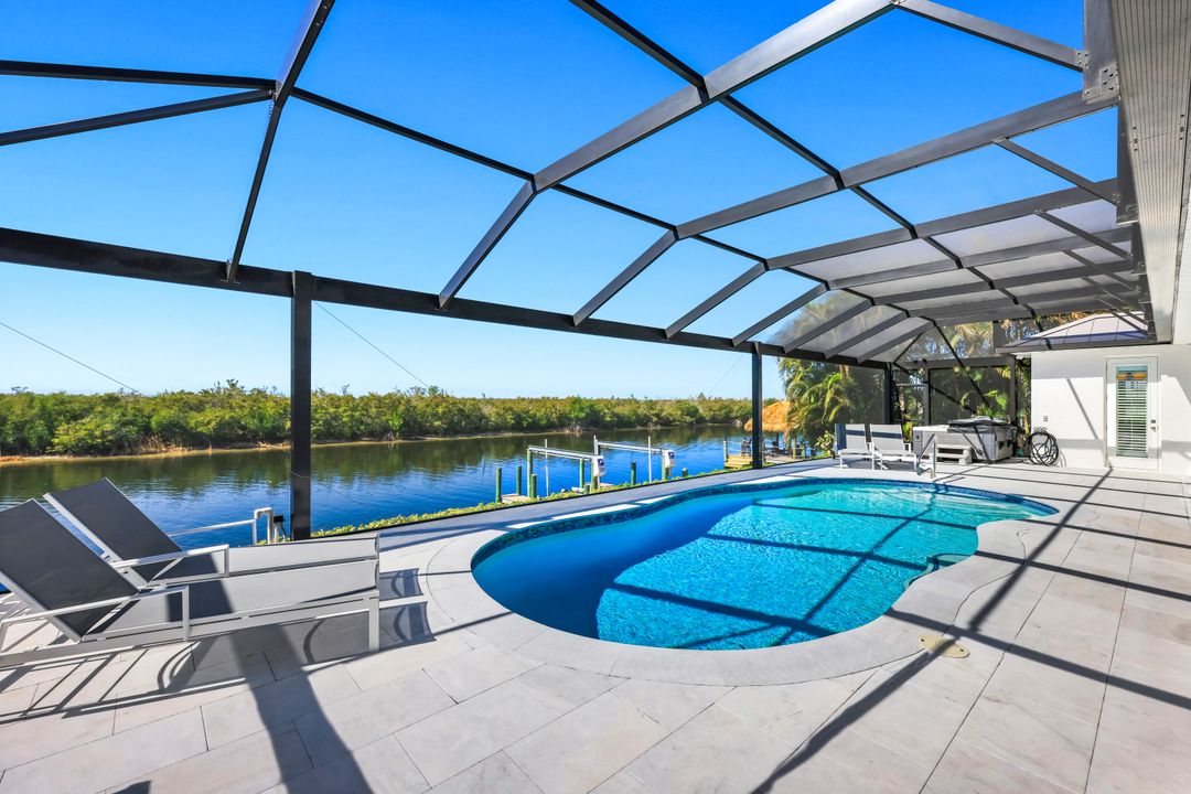 3624 Surfside Blvd, Cape Coral, FL 33914