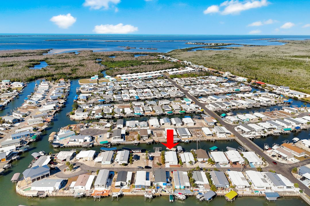 2971 Bounty Ln, Saint James City, FL 33956